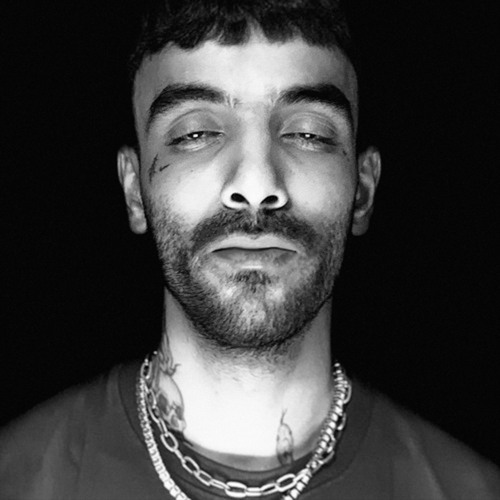 بیوگرافی دورچی خواننده + عکس